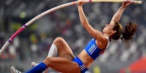 Katerina stefanidi is a greek pole vaulter. Katerina Stefanidh Apo To Iefimerida Gr
