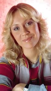 AGNETHA FALTSKOG AND BJORN WITH THEIR FIRST BORN CHILD in 1970's❤️❤️❤️  #nandnmelodiesandrythms #followersシ゚ #viralreelsシ #starseverywhereシ  #viralfb #music #celebrity #StarsEverywhere #follow