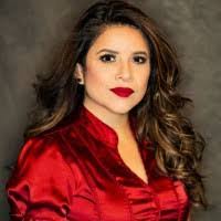 Janet Leon's Instagram, Twitter & Facebook