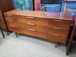 Mid century walnut dresser by stanley furniture sorry, this item has been sold. Mid Century Modern Walnut 9 Drawer Dresser From Peg Leg Vintage Of Beltsville Md Attic
