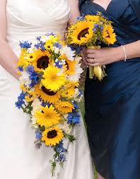 Dahlias are breathtakingly gorgeous, symmetrical flowers that many brides want in their wedding bouquet. Pin By Danielle Deskevich On Yellow And Green Weddings Sunflower Bridesmaid Bouquet Sunflower Bridal Bouquet Sunflower Wedding