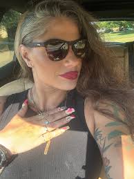 Retired army woman gets long wild nails done