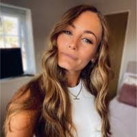 Beth Rafferty's Instagram, Twitter & Facebook