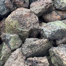 Quite commonly used in areas where a firm surface is required but left exposed like driveways or pathways where a more visually appealing finished is required. Feature Rock Westernportsandandsoil