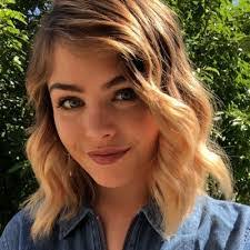 Valerie Sewell's Instagram, Twitter & Facebook