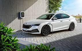 Škoda octavia will support you with numerous safety assistants, simply clever features and connectivity services. Skoda Octavia Iv Skoda Storyboard