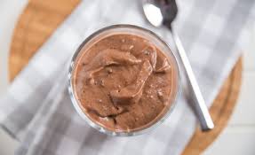 Mousse Au Chocolat Au Lait Par Alain Ducasse Recette Mousse Au Chocolat Mousse Au Chocolat Saine Chocolat Sain