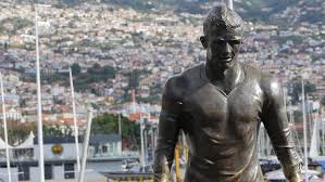 Cristiano ronaldo is the world's most famous athlete and one of the most handsome as well. Black Brown Concrete Statue Man Travel Cristiano Ronaldo Cr7 Piqsels