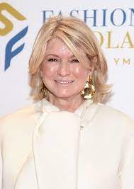 Haircuts For Women Over 50 With Round Faces Round Face Haircuts Womens Haircuts Transition To Gray Hair