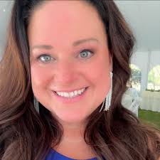 Does anyone have any idea where I can find the actually romantic necklace?