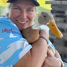 Who is contact for calendar pickup?