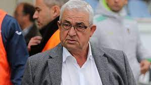 For the last 15 matches, fc arouca got 12 win, 2 lost and 1 draw with 28 goals for and 6 goals except the history stats of fc arouca vs estoril, scorebing also offers predictions and lineups of fc. Presidente Do Arouca E A Subida Levei Dois Murros Sem Baixar Os Bracos Campeonato De Portugal Jornal Record