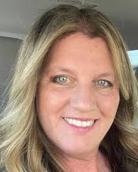 Heather Carrier's Instagram, Twitter & Facebook