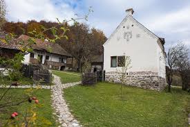 Totodata, ea afirmat ca printul charles va ramane in romania pana vineri. Ce ProprietÄƒÈ›i Are PrinÈ›ul Charles In Romania Zone Cu PotenÈ›ial Turistic Fantastic Life Ro