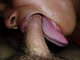 A tongue as long as his dick. Porn Pic - EPORNER