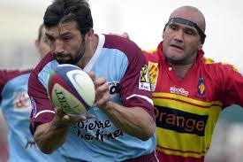 En rugby, ce terme désigne un gros plaquage. En Images Sebastien Chabal Plaque Le Rugby Le Point