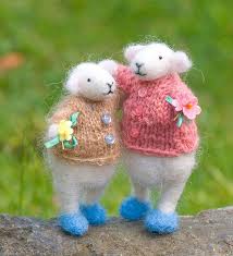 Juana Morens S Favorites Needle Felted Animals Felt Crafts Felting Projects