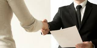 Si l'on vous offre un emploi à 130km de chez vous (la souterraine), 230km (alstom) ou, 900km (un grand groupe m'a proposé de quitter paris pour cannes), tout le monde trouve cela. Trouver Du Travail A Madrid Travailler A Madrid