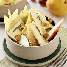 Salade D Endives Poires Noix Et Pave D Affinois Bleu Food Food And Drink Recipes
