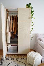 Na Wer Von Euch Hat Den Schonen Rattan Schrank Aus Der Diesjahrigen Ikea Stockholm Kollektion Noch Auf Sein Repurposed Furniture Diy Diy Furniture Home Diy