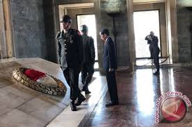 Bunlardan en önemlisi hagop vahram çerçiyan'ın hem günümüzde bilinen k. President Joko Widodo Lays Wreath At Grave Of Kemal Ataturk Antara News