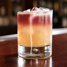 If You Haven T Tried The New York Sour Now S The Time Recipe Whiskey Cocktails Sour Cocktail New York Sour