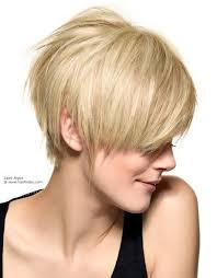 Carre Court Degrade Et Effile Coupe De Cheveux Courte Coupe Courte Effilee Coupe De Cheveux