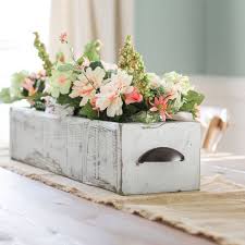 The awesome thing about rustic designs is that they can be easily implemented into any type of home you live in. Practical And Pretty Easy Diy Home Decor A Fresh Squeezed Life