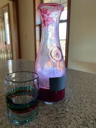 Sleek carafe is perfect for home or restaurant use ideal for wine, water, juice or iced tea made of thick glass capacity: Anchor Hocking 1 Liter Carafe With Chalkboard Decoration Lid Walmart Com Walmart Com