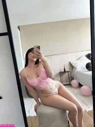 Yarelylyy's intimate nude leaks - a view into her most daring adventures - pure pleasure