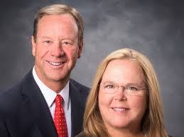 Julia Waldrop's Instagram, Twitter & Facebook