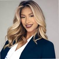 Jennifer Salgado's Instagram, Twitter & Facebook