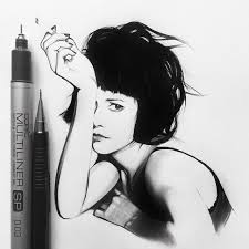 Striking Hyperrealistic Drawings Are No Larger Than A Pen Hyperrealistic Drawing Color Pencil Illustration Color Pencil Drawing