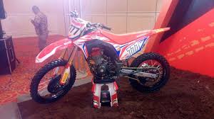 Biarpun motor kebun masih layak untuk di modif cutting sticker l2 super. Modifikasi Honda Crf150l Supermoto Touring Hingga Balap Motocross Sekedar Coretan