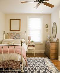 Small Room With Twin Bed Rug Small Nightstand And Dresser Tons Of Character Home Bedroom Feminine Bedroom Home