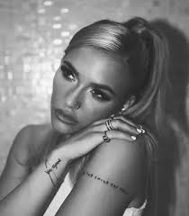 Lennon Stella Poster #1071085 Online