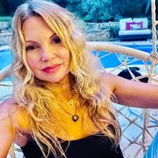 Angela Vargo (angelav99)