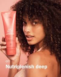 Robin Longo (longo0067)