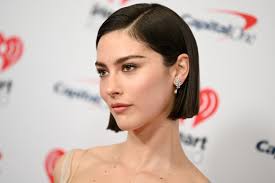 Lana Del Rey's Lip Combo Is All Etienne Ortega