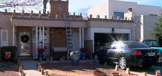 Albuquerque residents prepare for annual Luminaria Tour