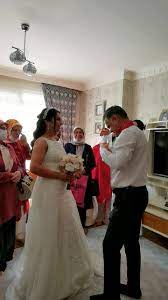 Günlerdir konuşulan olayın ardından hadi özışık'n kardeşi süleyman özışık bugün türkiye gazetesi'nde yayımlanan yazısında yazılarına son verdiğini duyurdu. Suleyman Ozisik Kizim Cennet Kubra Yi Yeni Yuvasina Ugurlarken Facebook