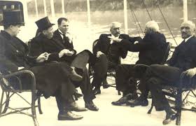 Dominated by the leaders of britain, france, the united states and italy, it resulted in five controversial treaties that rearranged the map of europe and parts of asia, africa and the pacific islands and imposed financial. Alexandru Vaida Voievod La ConferinÈ›a De Pace De La Paris 1919