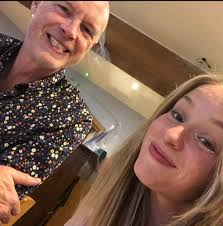 Aimee Gray (@aimee732)