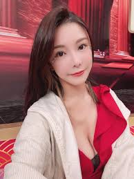 這造型很可"苡"！ 啦啦隊女神過年戰袍提前曝光巫苡萱辣曬長輩電暈粉絲- COOL-STYLE 潮流生活網