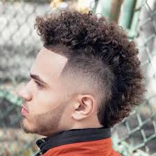 I Wanna Get A Perm Like That But I Have A Cowlick Near The Back Would The Cowlick Make It Look In 2020 Fade Haircut Curly Hair Permed Hairstyles Men S Curly Hairstyles