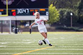 #4 women's soccer grabs two commanding wins to remain undefeated