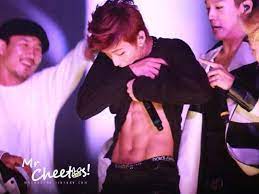 During recent exo live performance, kai showed off his incredible perfect abs. B A P Jongup Aaaaahhhhh Sdfhbshjfbdshjbdfg Image 1590177 On Favim Com