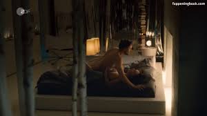 Aglaia Szyszkowitz Nude Fappedia 13824 | Hot Sex Picture