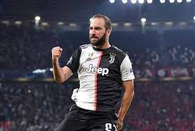Higuain's opponents of the night went in celebratory mode after the penalty miss, which clearly did not go down well with the former real madrid superstar. Higuain Ungkap Alasan Pindah Ke Mls Republika Online