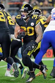 Pitt's james conner returns to football after cancer: I M Pittsburgh Through And Through James Conner Says It Would Be Hard To Leave Steelers Triblive Com